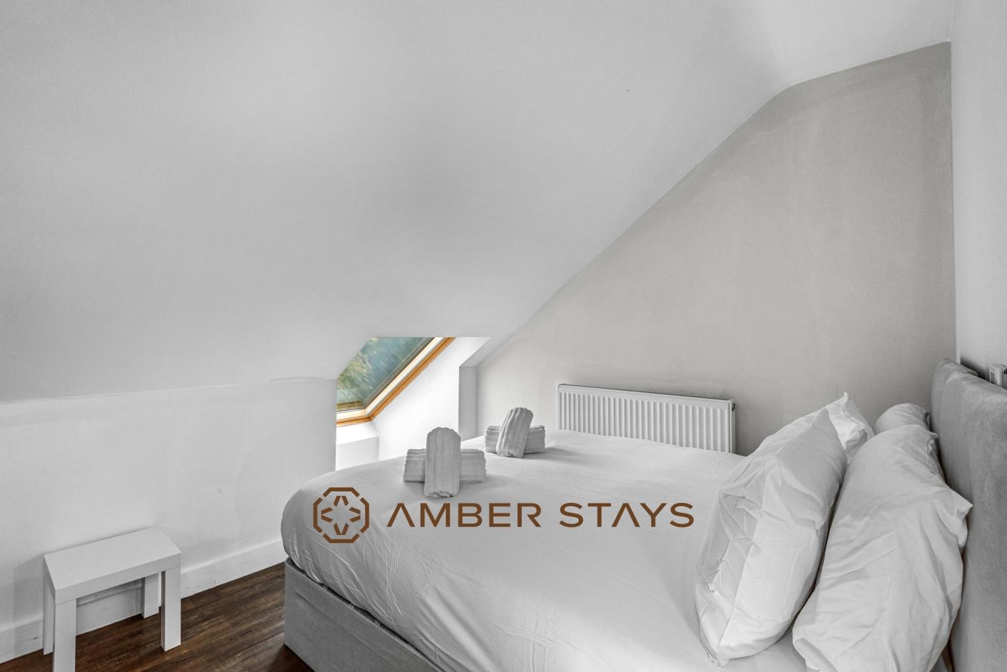 Spacious 5 Bed House In Reading By Amber Stays, Perfect For Business & Contractors, Sleeps 12! Buitenkant foto