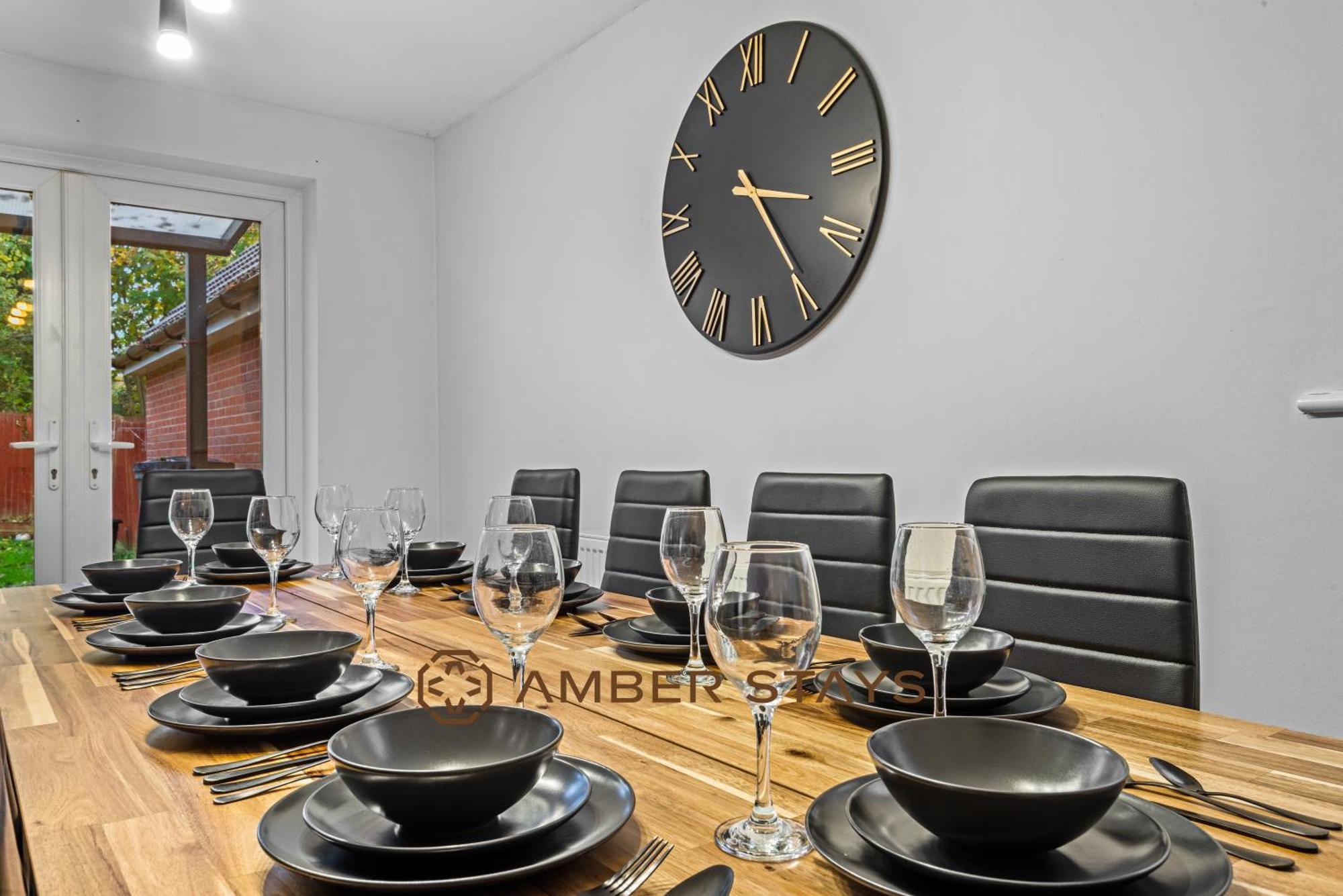 Spacious 5 Bed House In Reading By Amber Stays, Perfect For Business & Contractors, Sleeps 12! Buitenkant foto