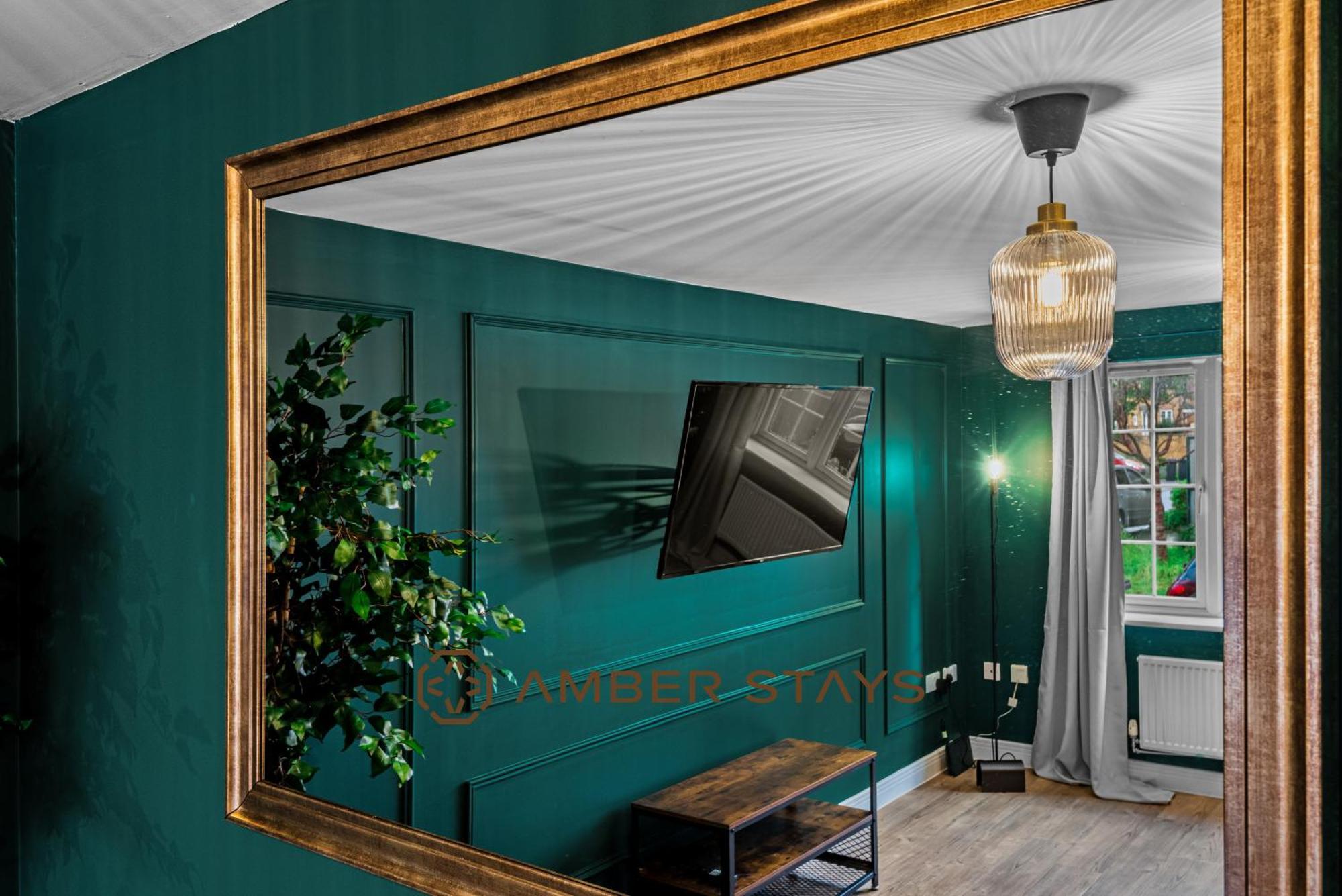 Spacious 5 Bed House In Reading By Amber Stays, Perfect For Business & Contractors, Sleeps 12! Buitenkant foto