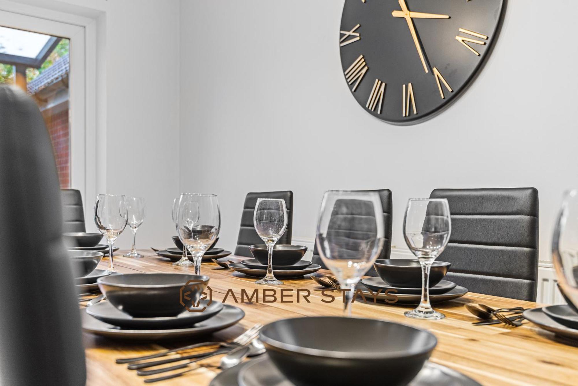 Spacious 5 Bed House In Reading By Amber Stays, Perfect For Business & Contractors, Sleeps 12! Buitenkant foto