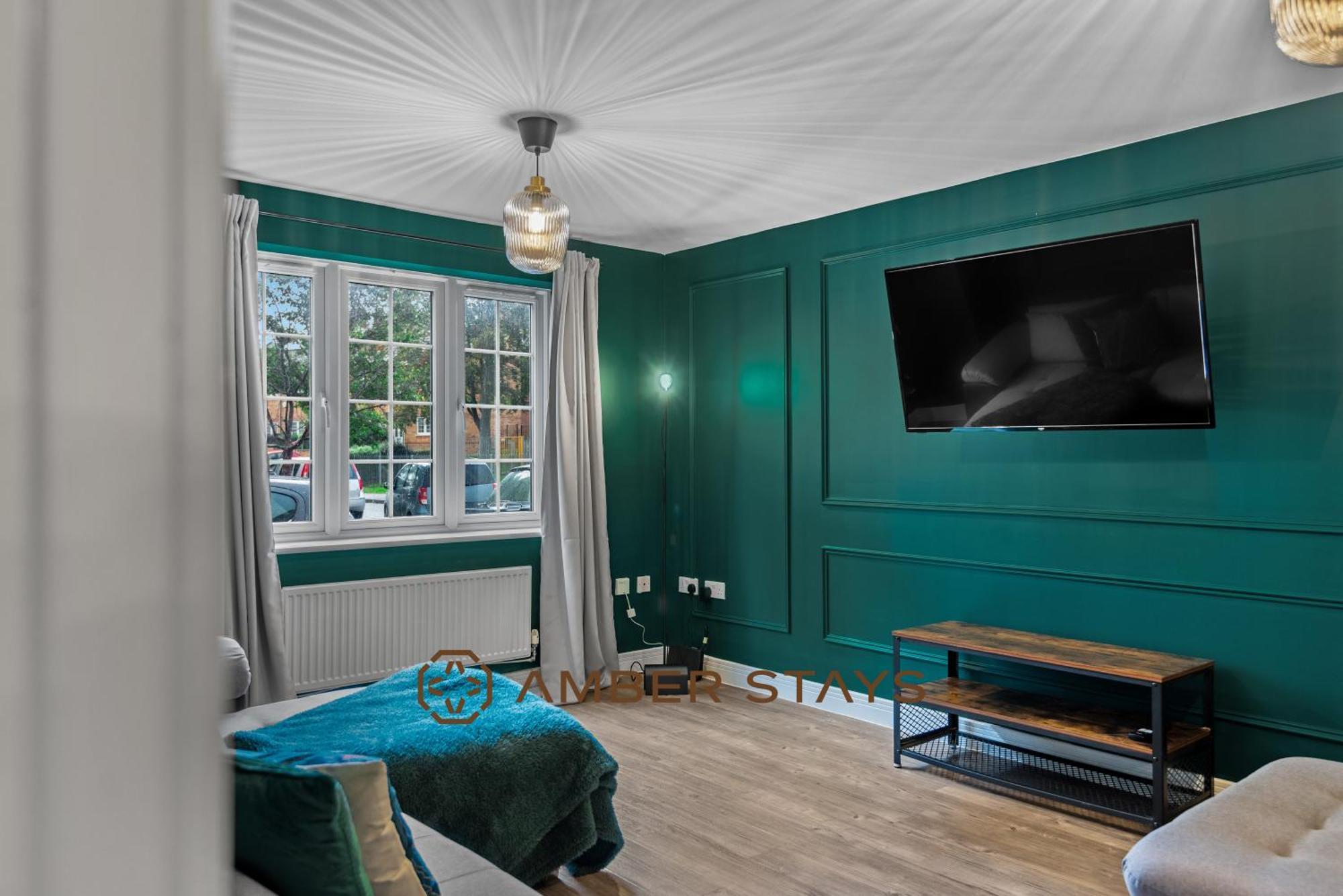 Spacious 5 Bed House In Reading By Amber Stays, Perfect For Business & Contractors, Sleeps 12! Buitenkant foto